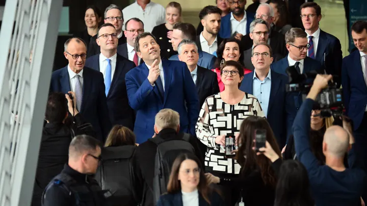 Zeitenwende in Berlin: Wird die neue Regierung Stabilität bringen?